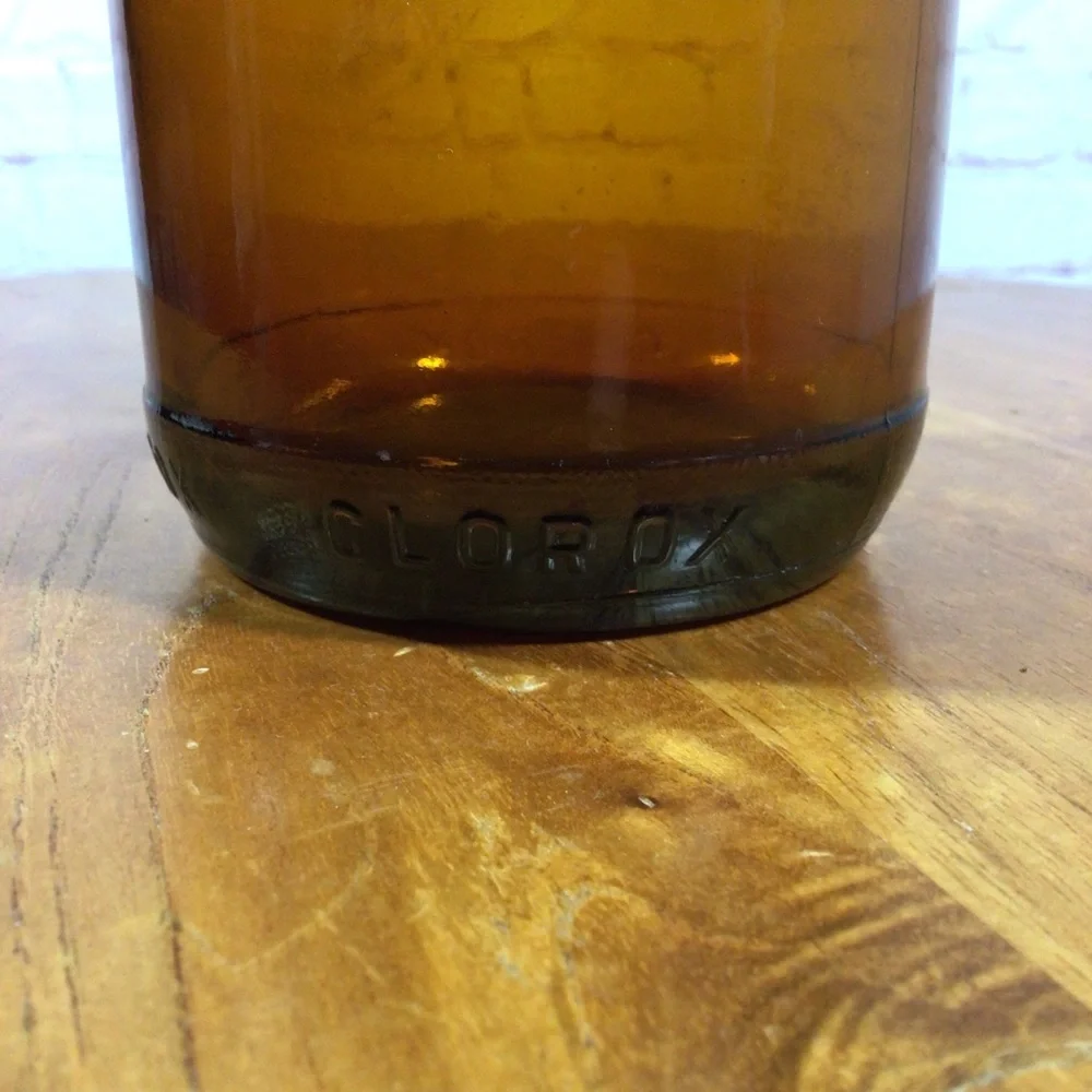 Vintage Clorox Amber Glass 32oz Glass Bottle with Cover - Picture 5 of 7